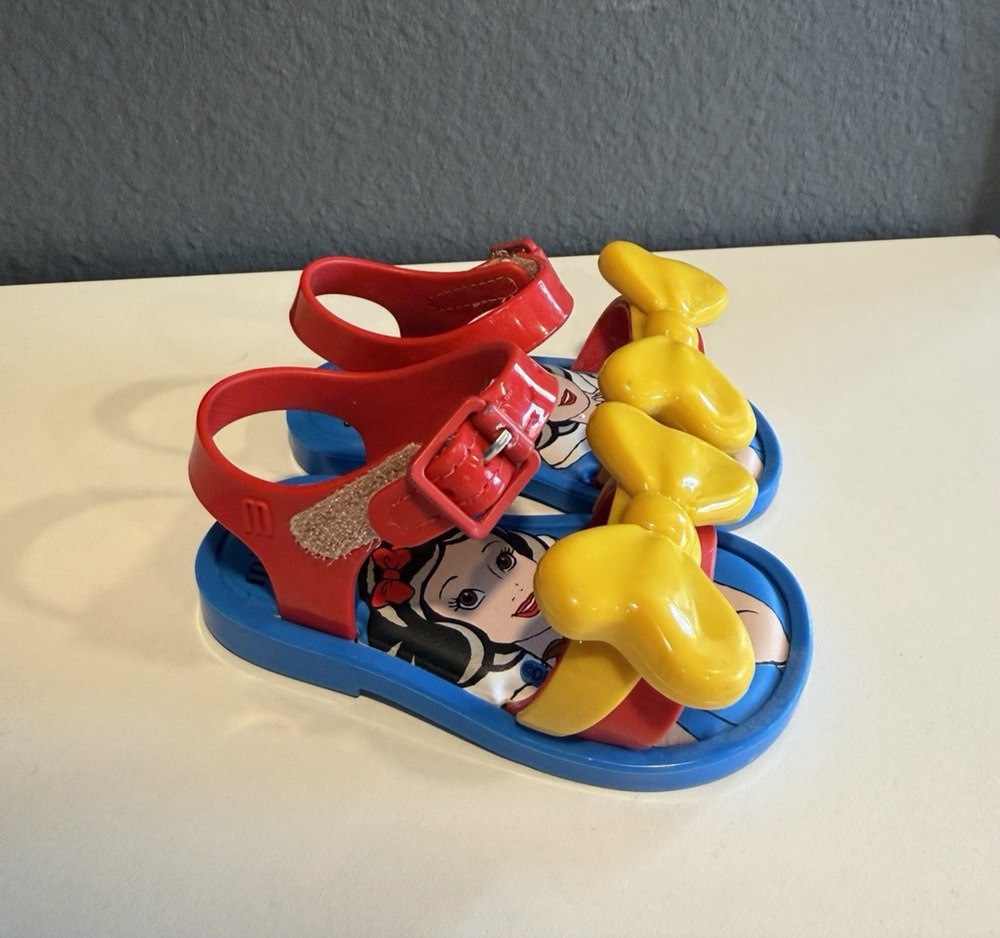 Mini Melissa Shoes Size 5 US Girls / Toddler Snow White Sandals